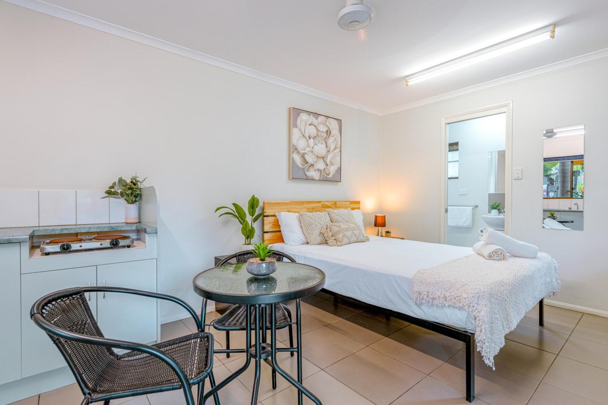 Tasman Holiday Parks - Cairns Cool Waters Экстерьер фото