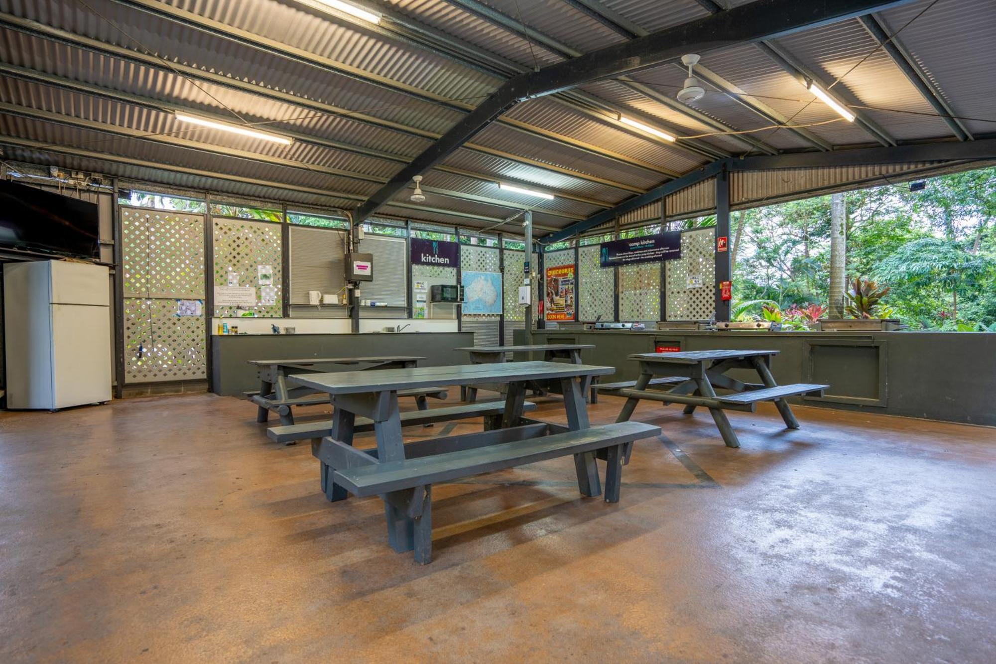Tasman Holiday Parks - Cairns Cool Waters Экстерьер фото